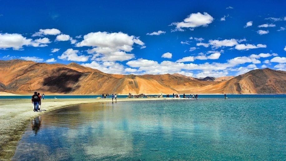 LEH PANGONG LAKE KHARDUNGLA PASS 5 DAYS TOUR