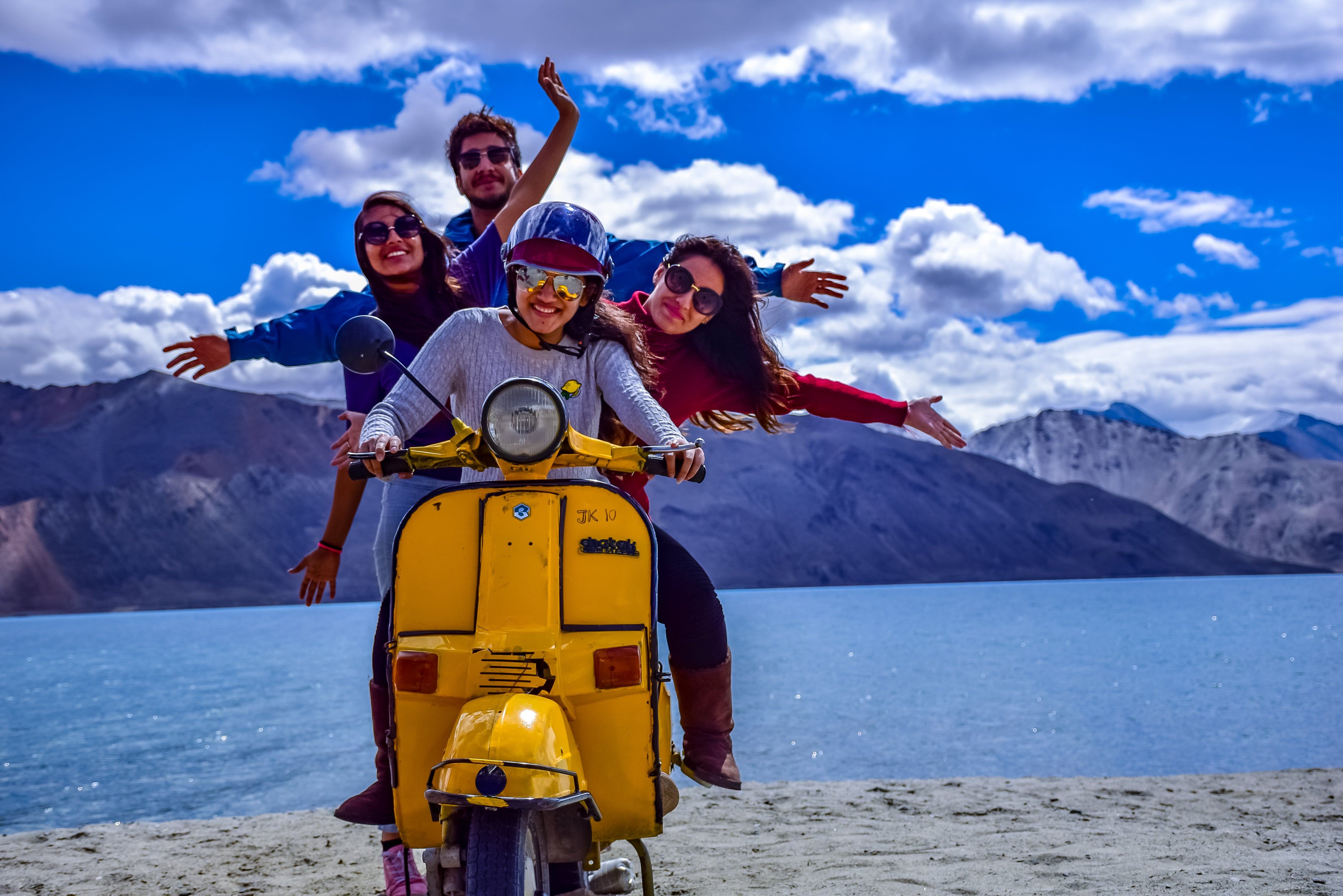 LEH LADAKH TOUR PACKAGE