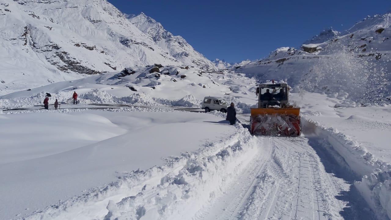 MANALI WEEKEND SPECIAL WITH ROHTANG PASS TOUR